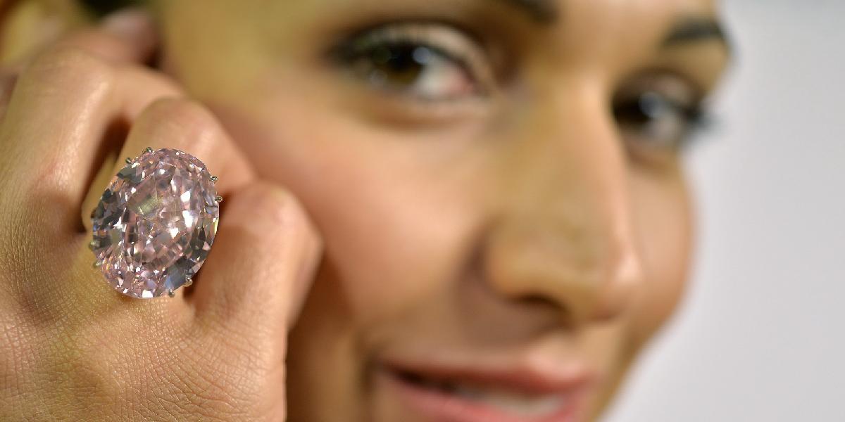 Toto je najdrahší šperk na svete: Ružový diamant vydražili za 55 miliónov!