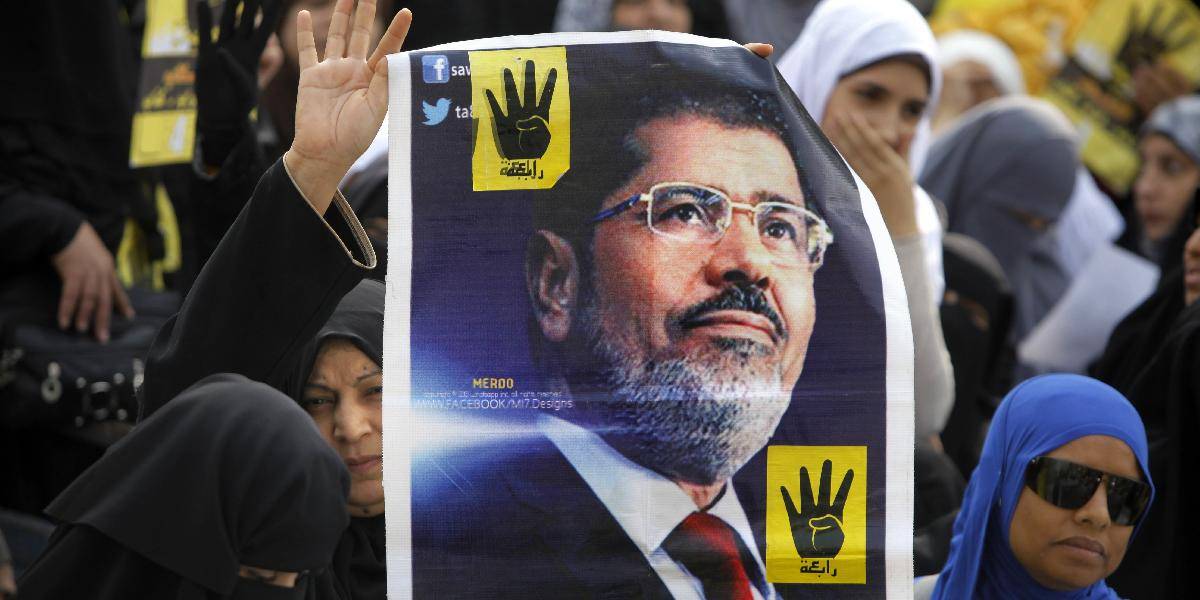 Podporovatelia Mursího si za násilný protest odsedia 17 rokov