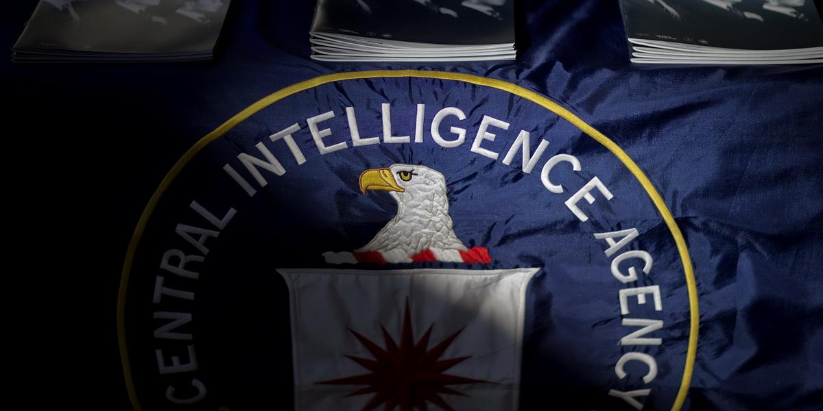 CIA získavala údaje o medzinárodných transferoch peňazí