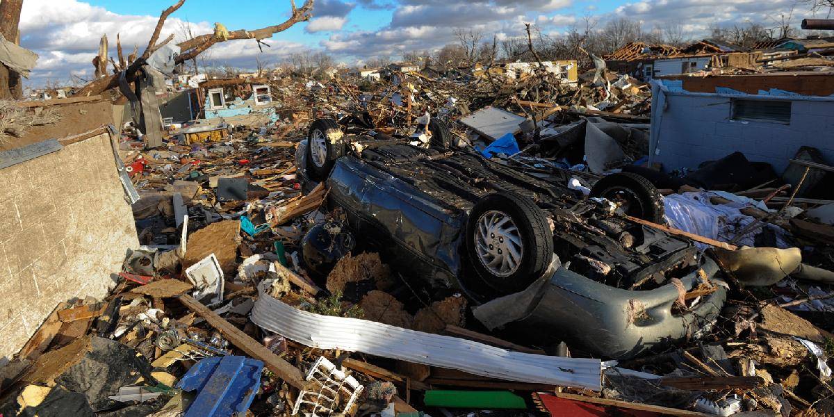 Ničivé búrky a tornáda zasiahli aj USA: Množstvo zničených domov, šesť ľudí zahynulo!