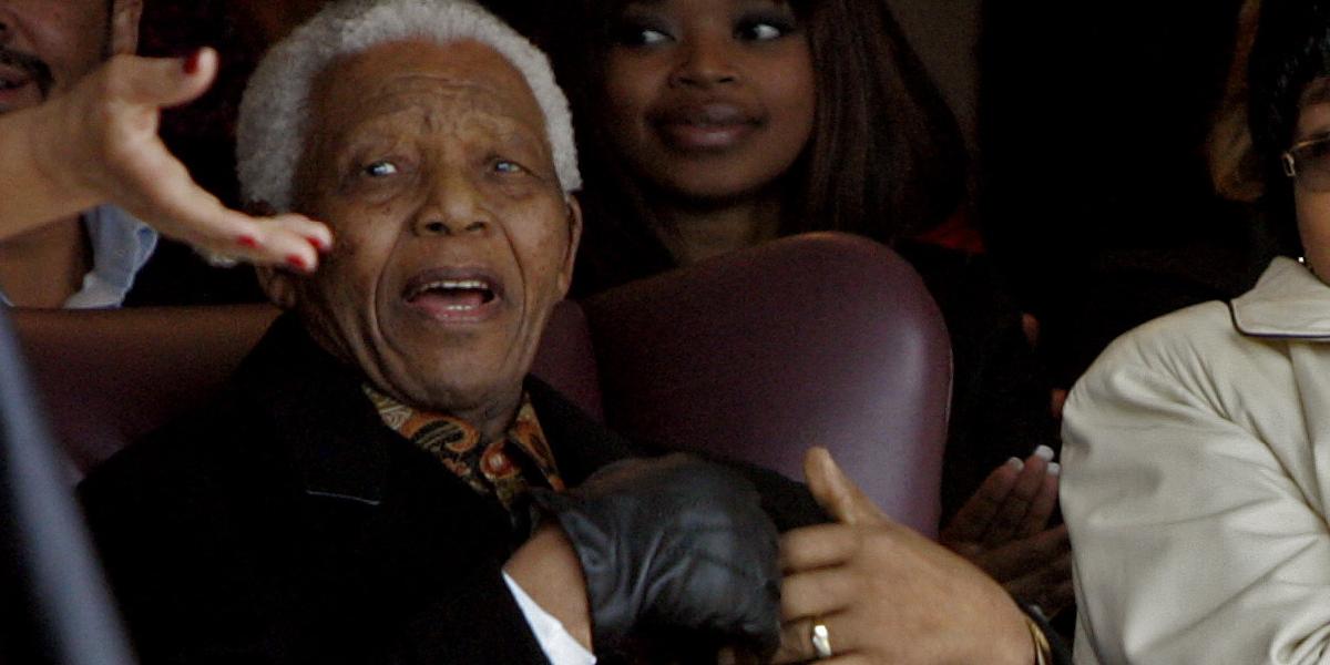 Mandela je v stabilizovanom, no stále kritickom stave