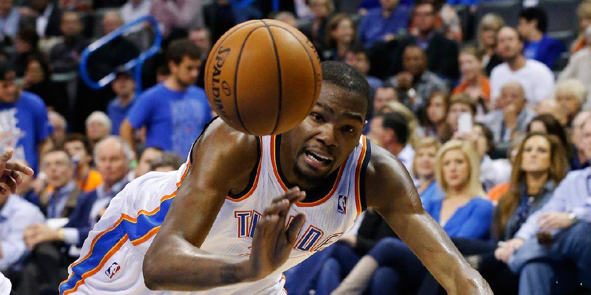 NBA: Oklahoma City - Denver 115:113, Durant s Westbrookom spolu 68 bodov
