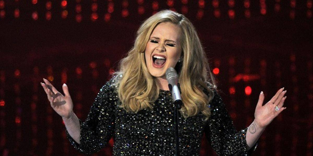Adele varovala Kelly Clarkson, aby nemala dieťa priskoro
