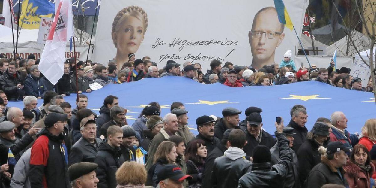 V Kyjeve sú najväčšie demonštrácie od oranžovej revolúcie
