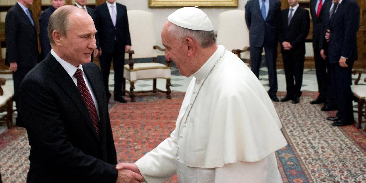 Putin sa s pápežom rozprával najmä o Sýrii