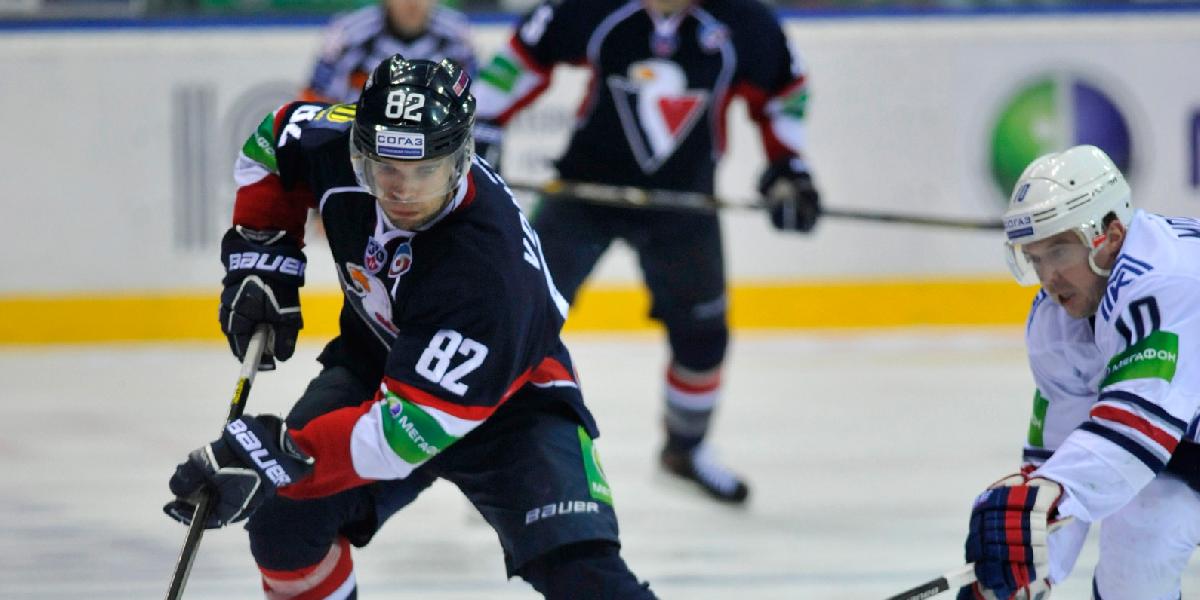 KHL: Slovan nastúpi v Omsku bez zranených Vondrku a J. Mikúša