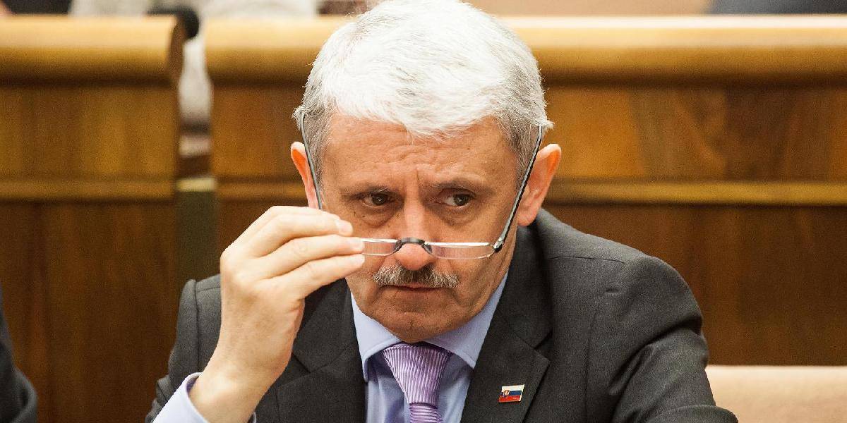 Expremiér Dzurinda sa má stať prezidentom Centra pre európske štúdie