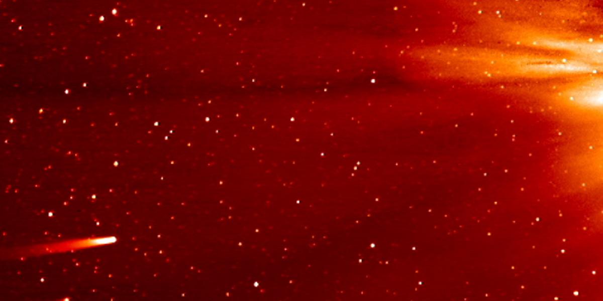 Kométa Ison zanikla pri prelete okolo Slnka