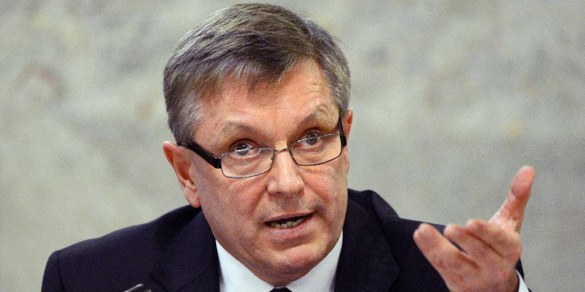 Šéf maďarskej centrálnej banky vyzval eurokomisára pre ekonomiku na rezignáciu