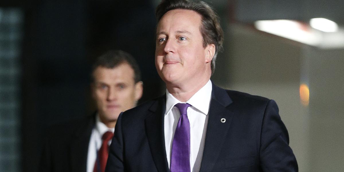 Cameron označil kritiku migračnej politiky za nevhodnú