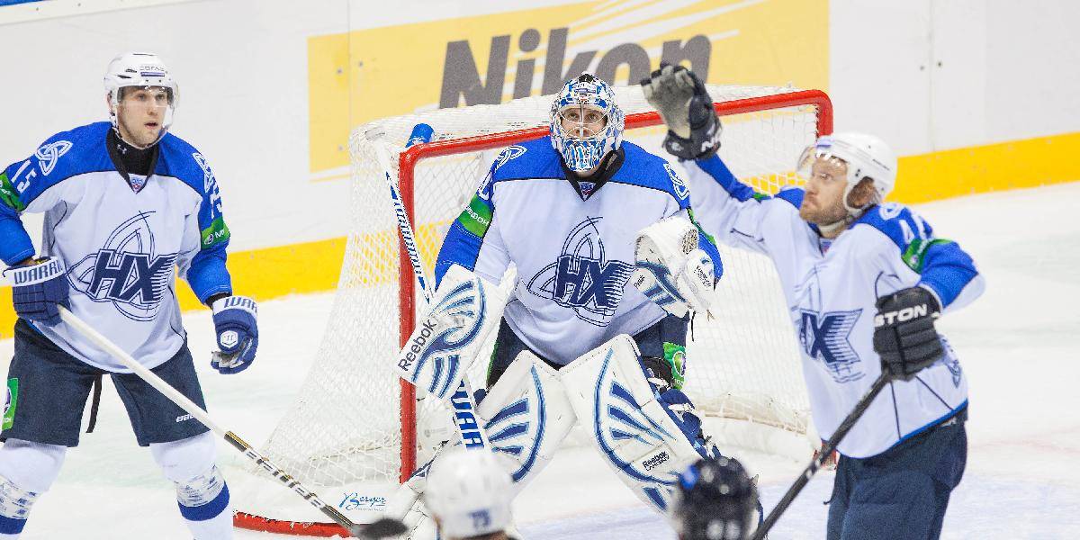 KHL: Cibák prispel gólom a asistenciou k výhre Nižnekamsku