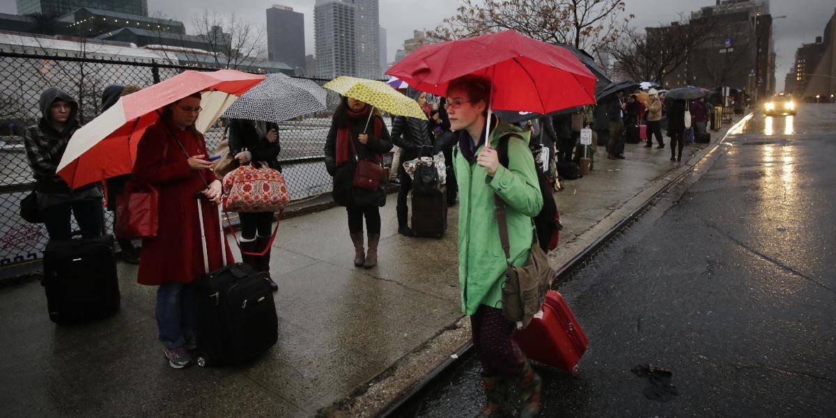 Silná jesenná búrka si v Grécku vyžiadala najmenej jednu obeť