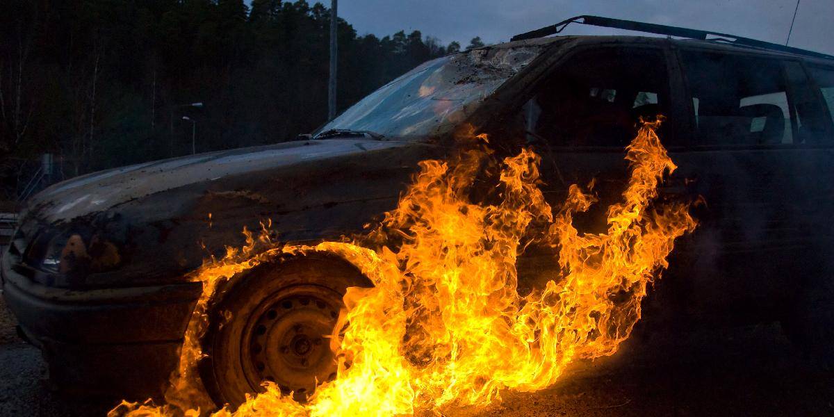 V Žiline podpálili Peugeot, po páchateľovi pátrajú