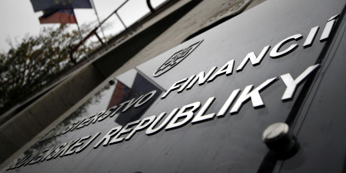 Deficit rozpočtu po jedenástich mesiacoch dosiahol 2 mld. eur