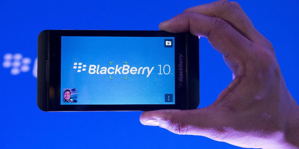 Spoločnosť BlackBerry ostáva na trhu