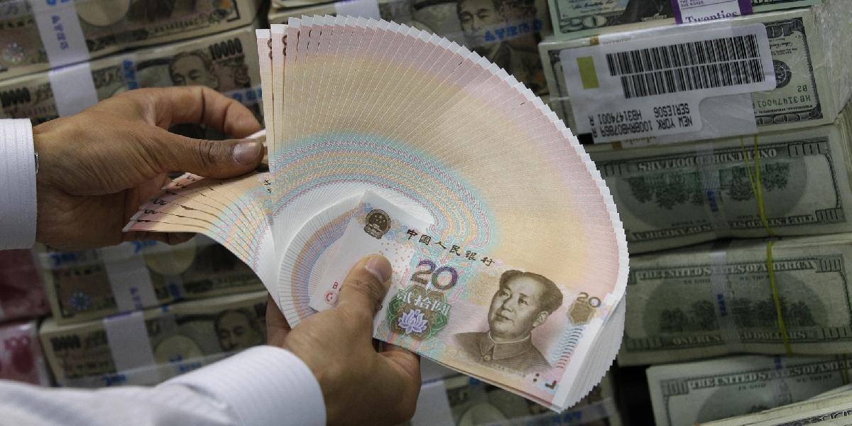 Čínsky jüan vo financovaní obchodu predbehol euro
