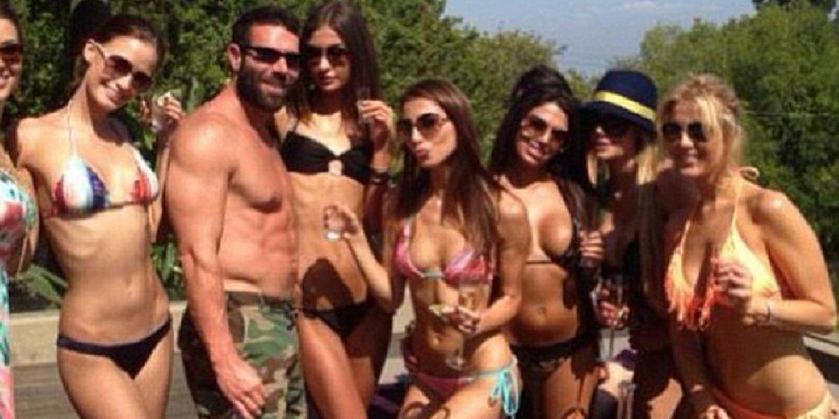 FOTO Sen každého muža: Multimilionár si užíva svoj život!