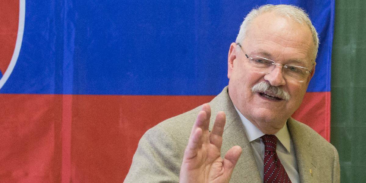 SDKÚ požiadala Gašparoviča, aby nepodporil daňové licencie