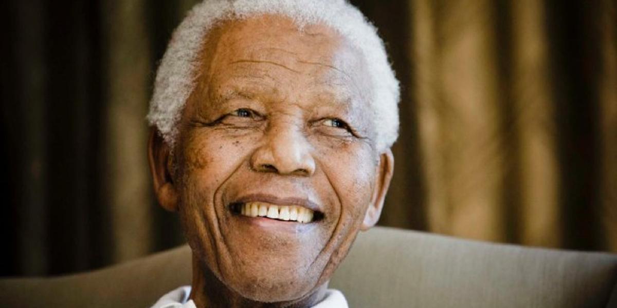Smútočná rozlúčka s Nelsonom Mandelom sa zaradí medzi najväčšie v dejinách