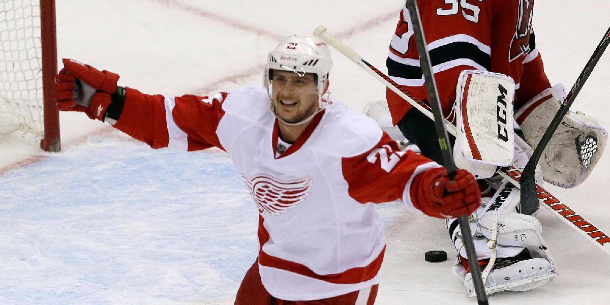 NHL: Tatar pri výhre Detroitu v New Jersey 1+1, bodovali aj Sekera a Hossa