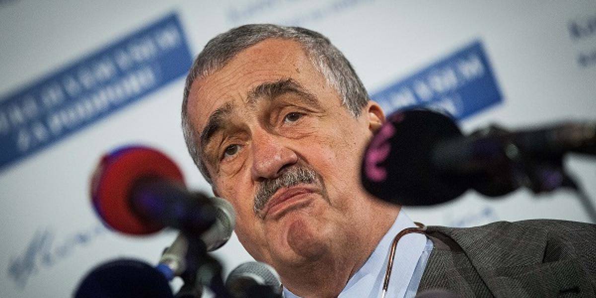 Schwarzenberg obhájil post predsedu TOP 09