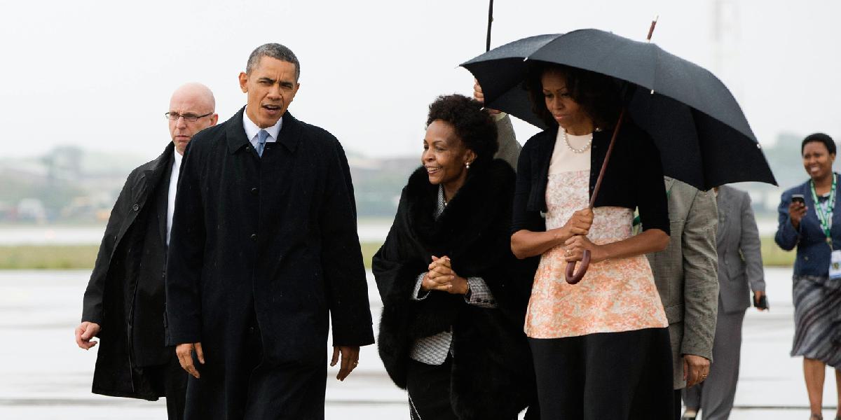 Na smútočnú rozlúčku s Nelsonom Mandelom pricestoval Barack Obama