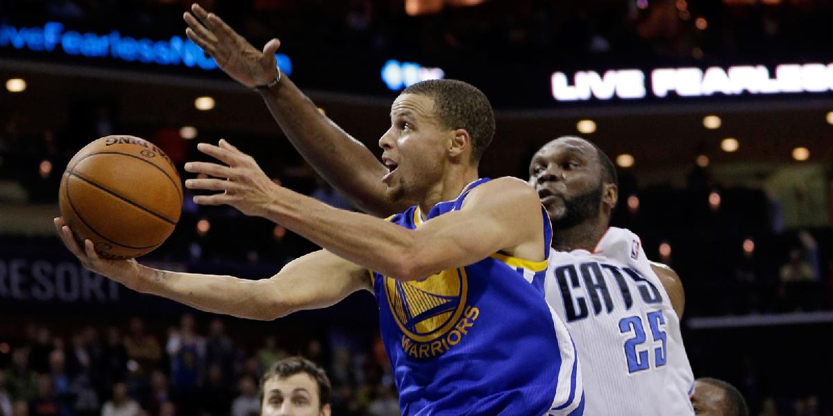 NBA: Curryho 43 bodov Golden State nepomohlo, s Charlotte prehrali