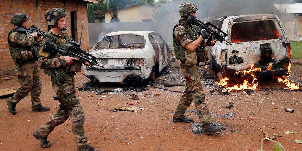Intervencia v Stredoafrickej republike si vyžiadala prvé obete na strane Francúzov