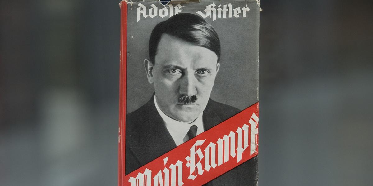 Bavorsko bude blokovať vydávanie knihy Mein Kampf
