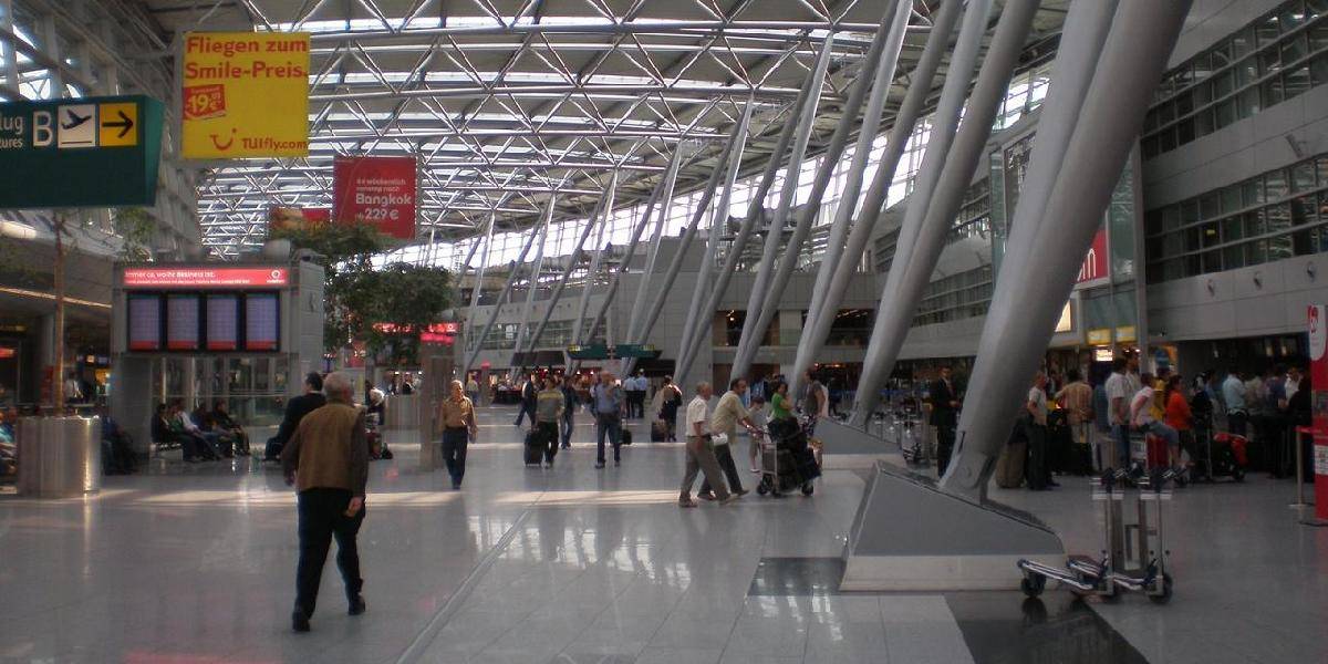 Za planým poplachom na letisku v Düsseldorfe mohli byť drogoví díleri