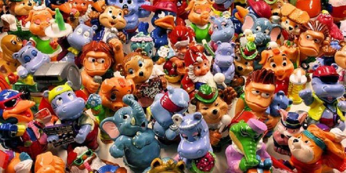 Výstavnú sieň zaplnilo 4500 hračiek a figúrok z čokoládových vajíčok