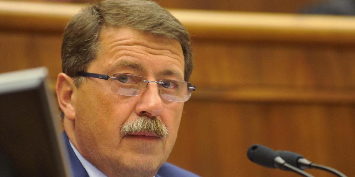 Mimoriadnu schôdzu k nebankovkám zvolal Paška na 17. decembra