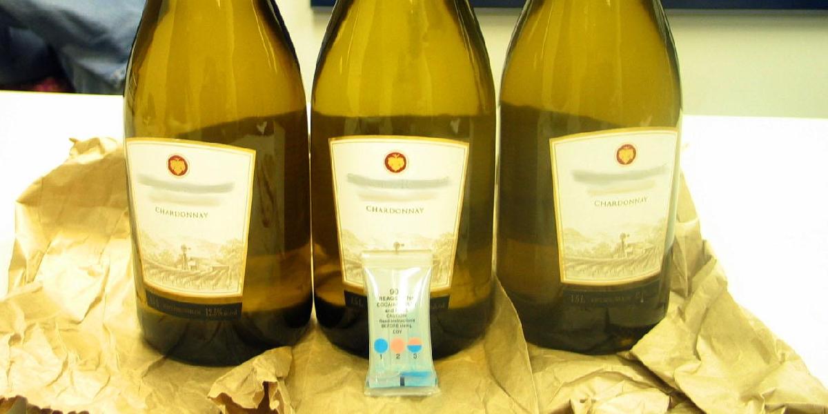 Kolumbijčan chcel prepašovať do Ruska kokaín vo víne