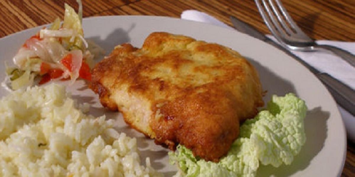 V nedeľu na obed pripravíme zeleninovú polievku, šťavnaté karé a upečieme syrové tyčinky