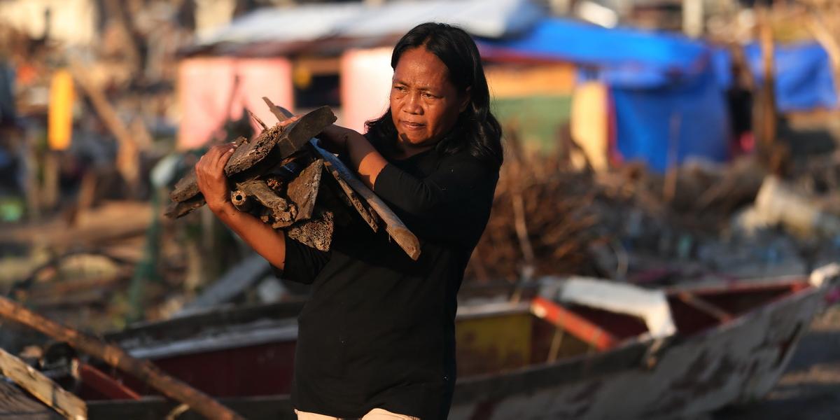 Počet obetí tajfúnu Haiyan na Filipínach presiahol 6000