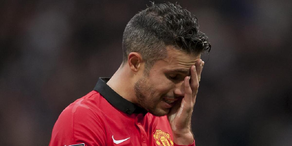 Zranený van Persie bude mesiac mimo hry