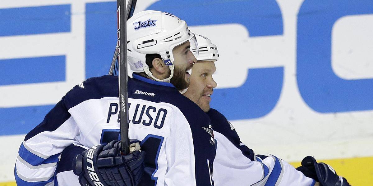 NHL: Peluso si nezahrá tri zápasy