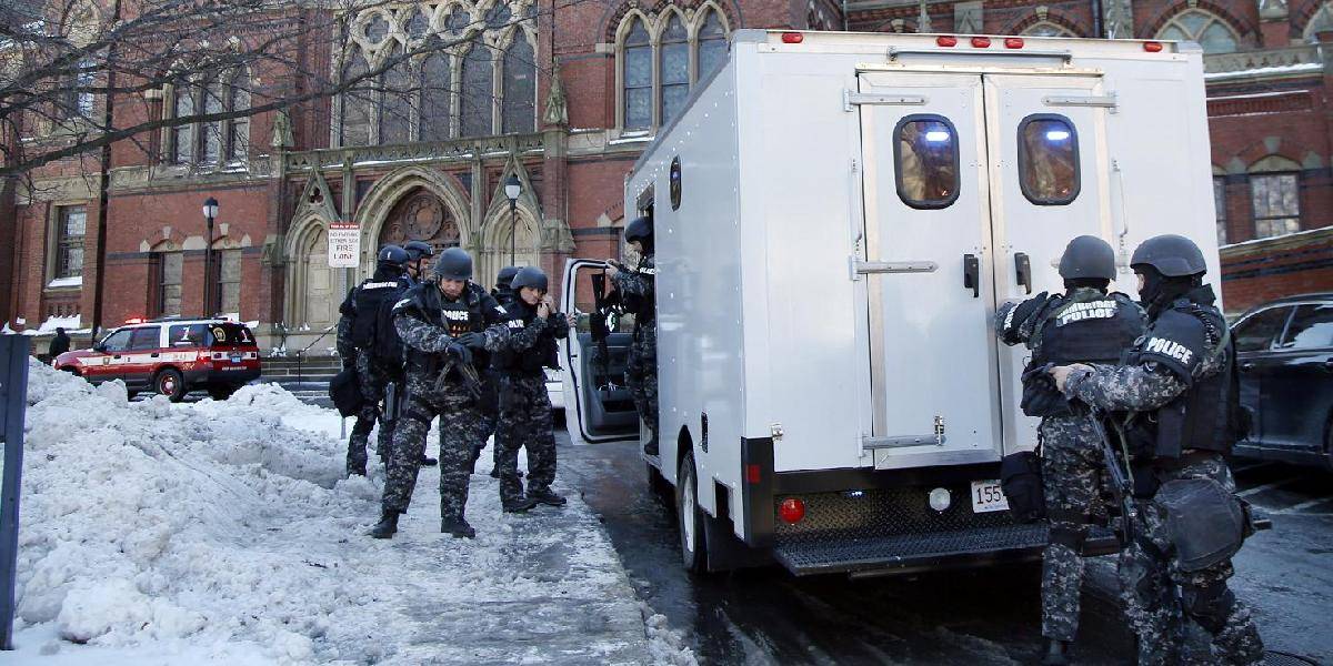 Časť Harvardovej univerzity evakuovali pre hrozbu, že sú tam výbušniny