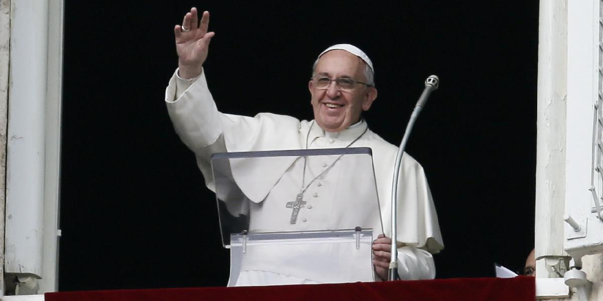 Popredný homosexuálny časopis vyhlásil pápeža Františka za osobnosť roka