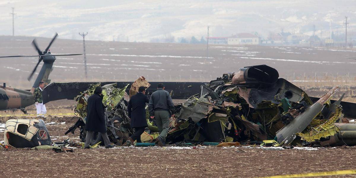 V Turecku sa zrútil vojenský vrtuľník, zahynuli štyria piloti