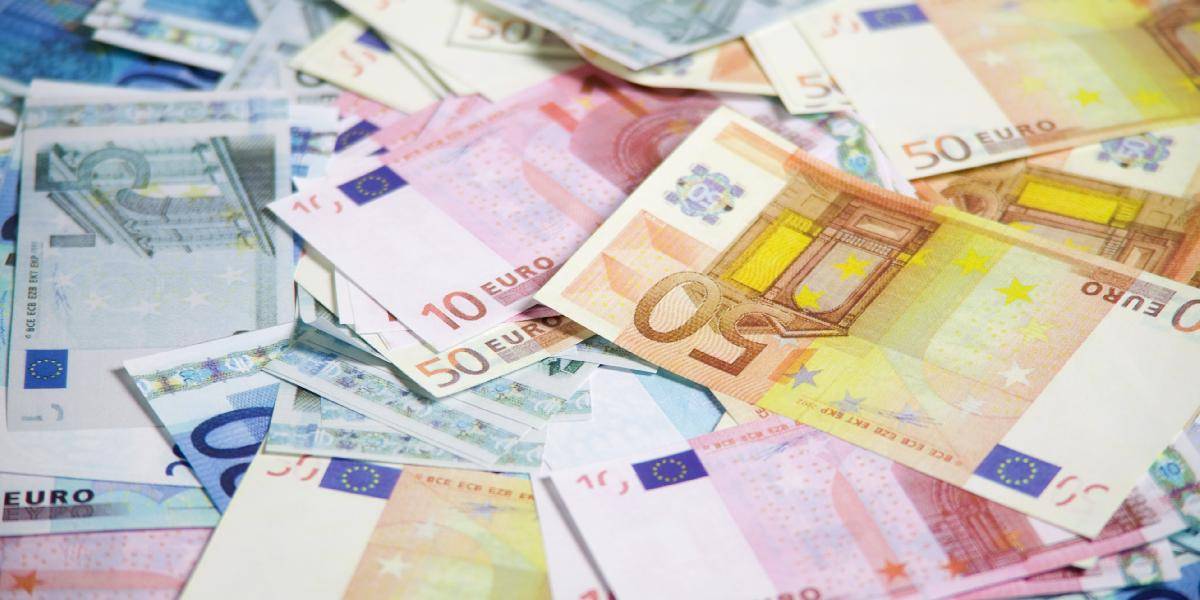 Eurozóna uvoľní Grécku miliardu eur