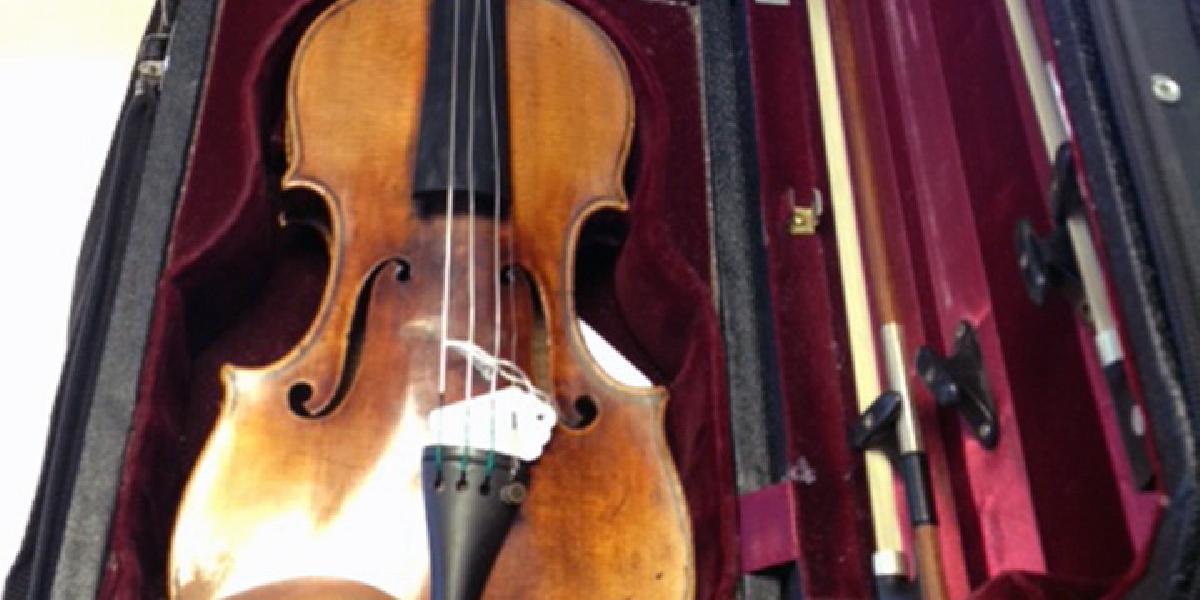 Kedysi ukradnuté husle Stradivarius sa vydražili za 1,65 milióna eur