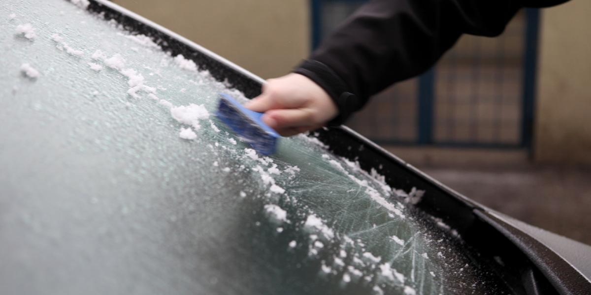 Do piatka hrozí na celom území poľadovica!