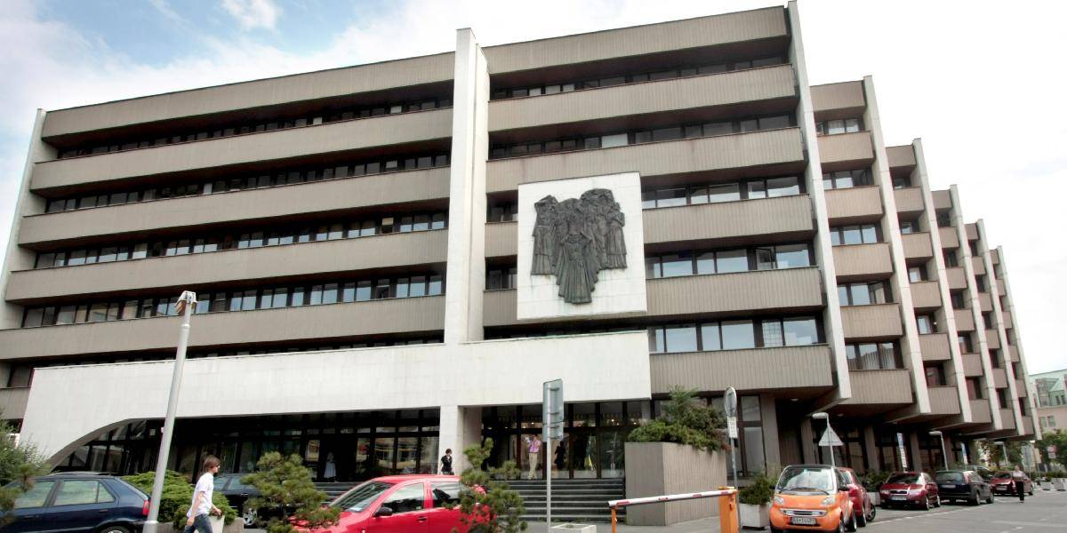 Najvyšší súd odložil vykonatelnosť rozhodnutia RVR v kauze Rádia Viva