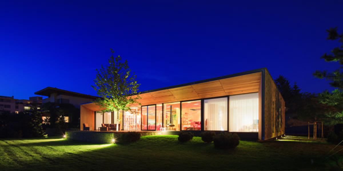 Predaj existujúcich domov v USA v novembri pokračoval v poklese