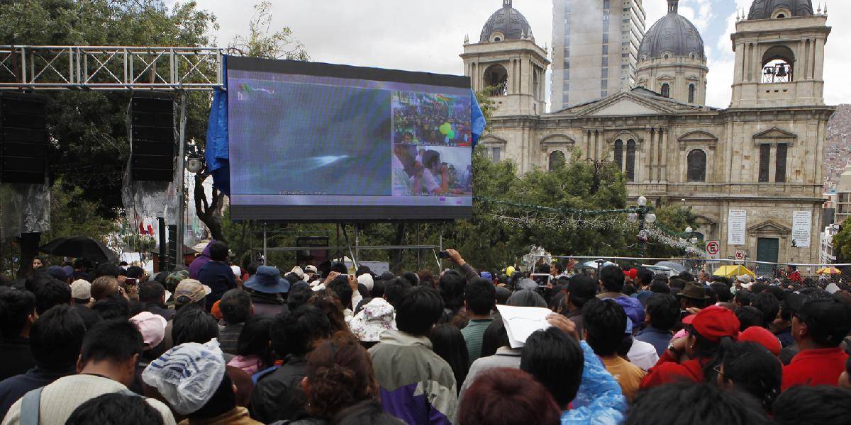 Bolívijčania oslavovali štart prvej telekomunikačnej družice