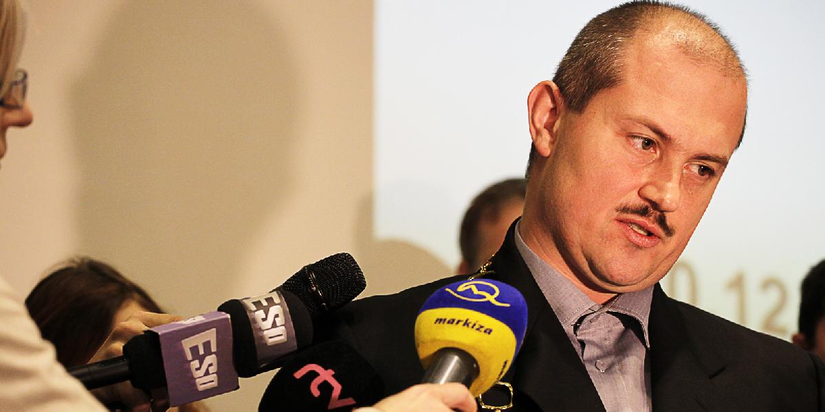 V noci horel luxusný Hummer, ktorý používal aj Marian Kotleba!