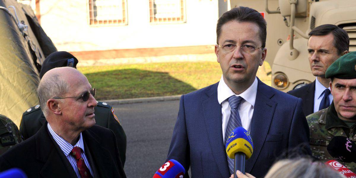 V januári rozhodnú o budúcnosti stíhačiek
