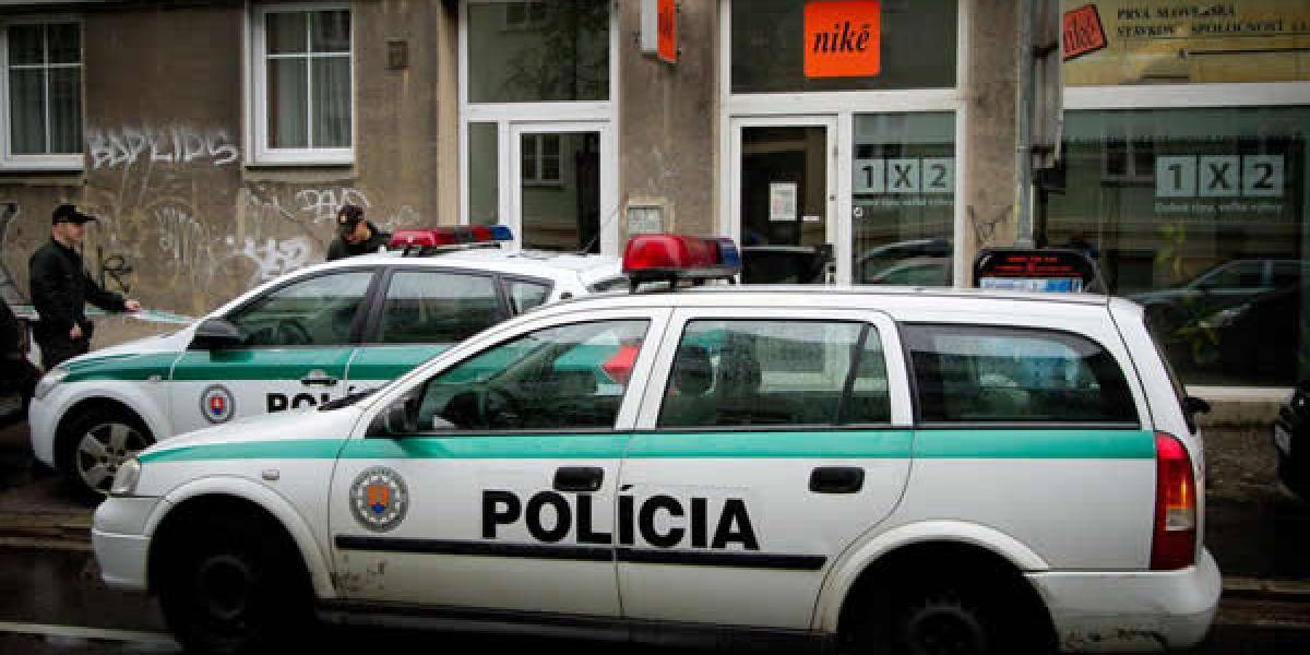 Polícia pátra po lupičovi prepadnutej stávkovej kancelárie