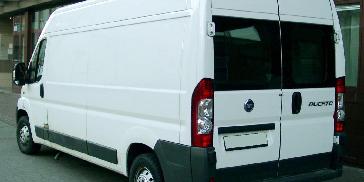 Z Devínskej N. Vsi zmizlo auto na prevoz peňazí